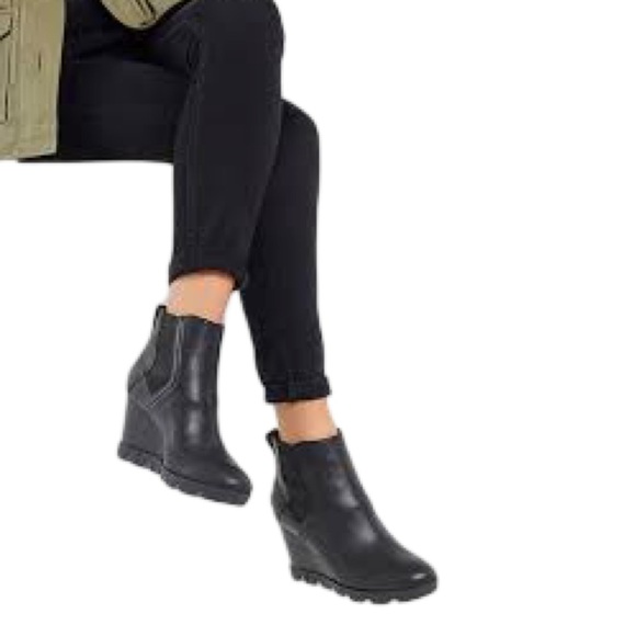 Sorel Women’s Joan Uptown Waterproof Wedge Chelsea Boot in Black Size: 9 - Picture 16 of 16